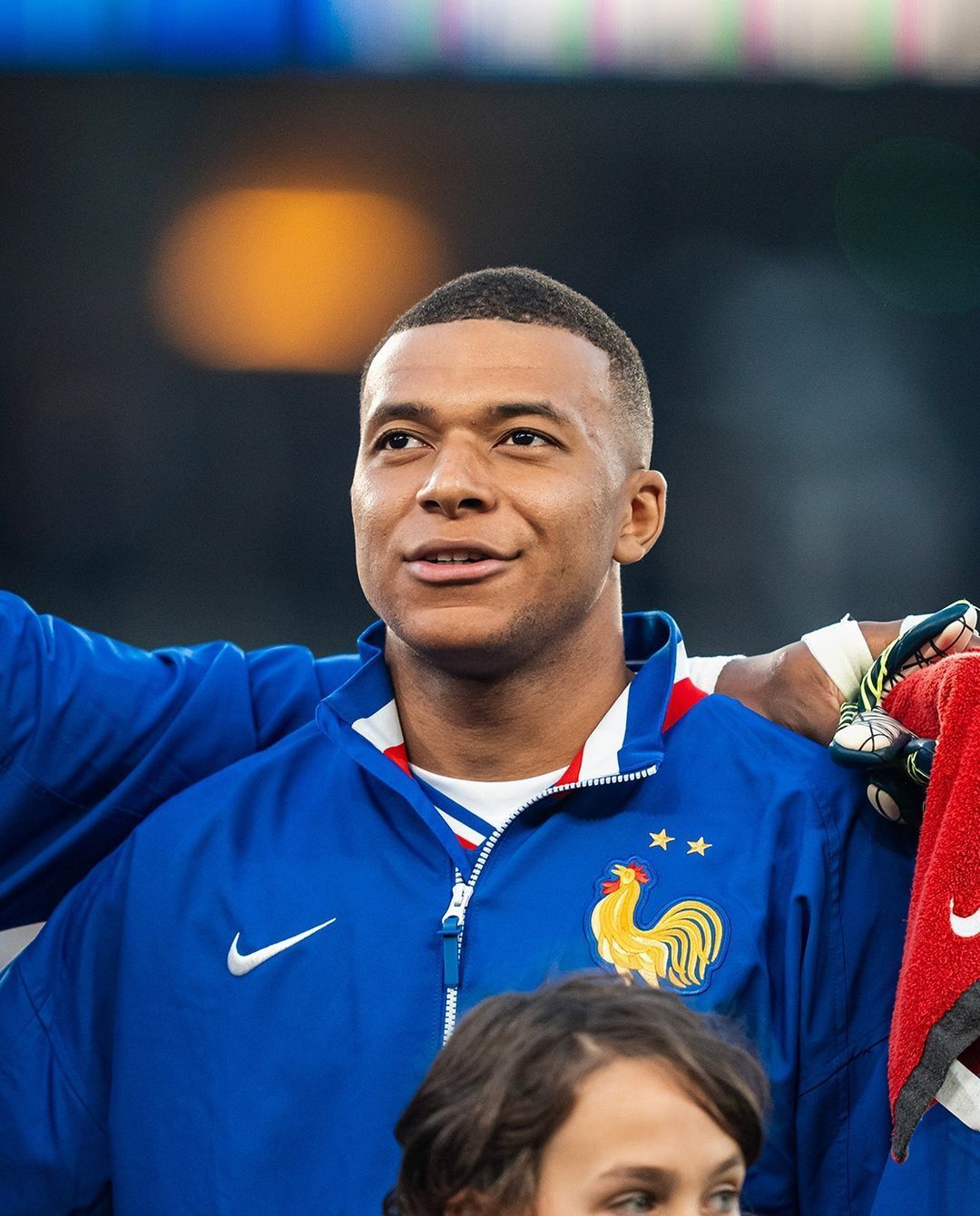 Por R$ 63 milhões, Mbappé compra casa que foi de astro da Seleção Brasileira