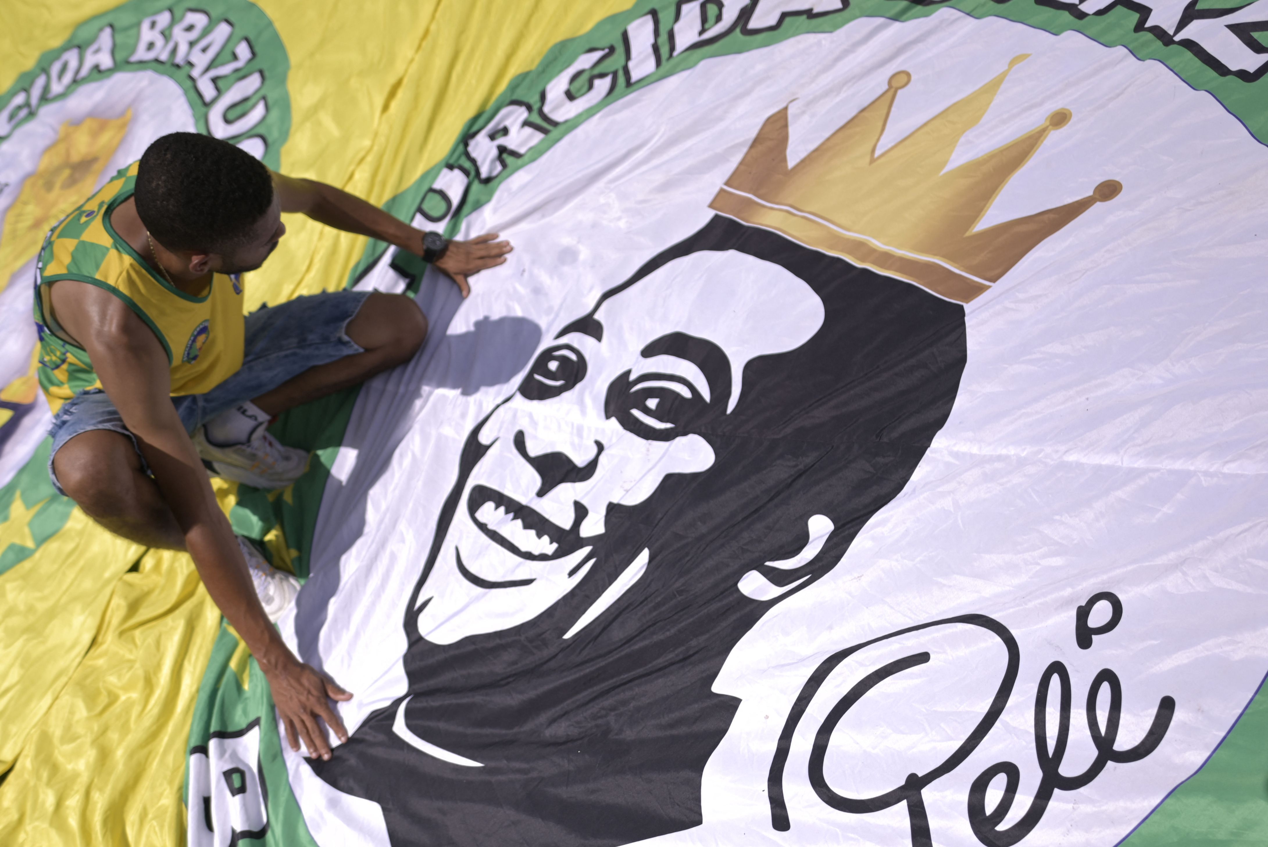 Lula sanciona lei que cria o Dia do Rei Pelé