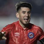 Cruzeiro negocia contratação do zagueiro argentino Lucas Villalba