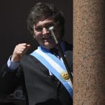 FMI aprova empréstimo de US$ 4,7 bi para Argentina em apoio ao 'esforço' de Milei