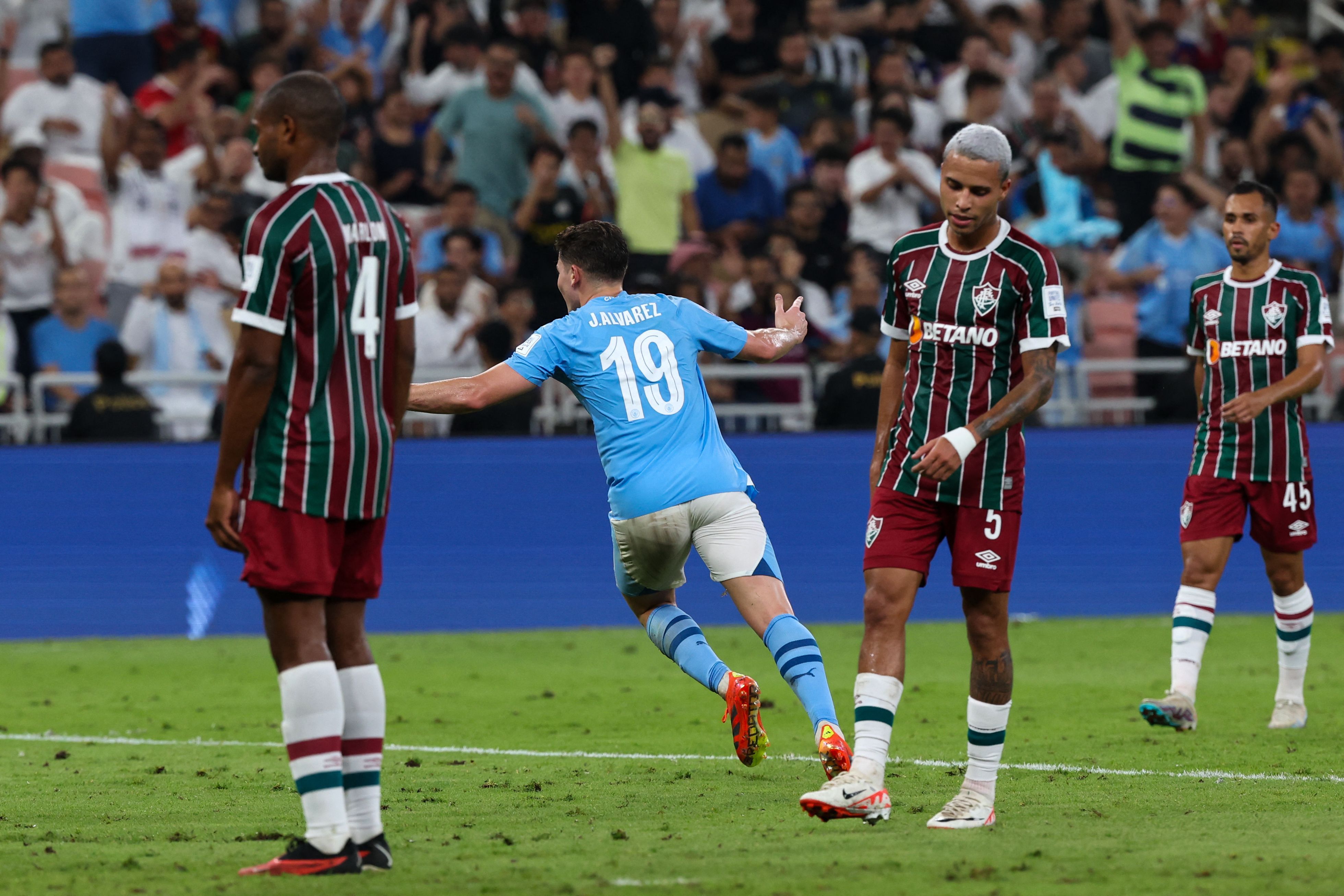 Manchester City goleia o Fluminense e conquista o Mundial pela primeira vez