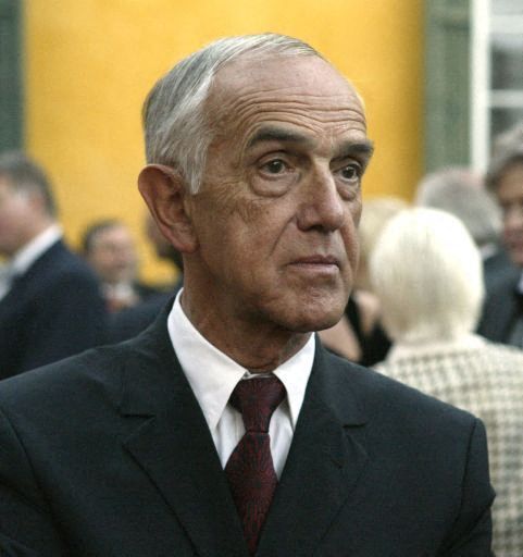 Morre Gaston Glock, inventor de arma que revolucionou a indústria, aos 94 anos