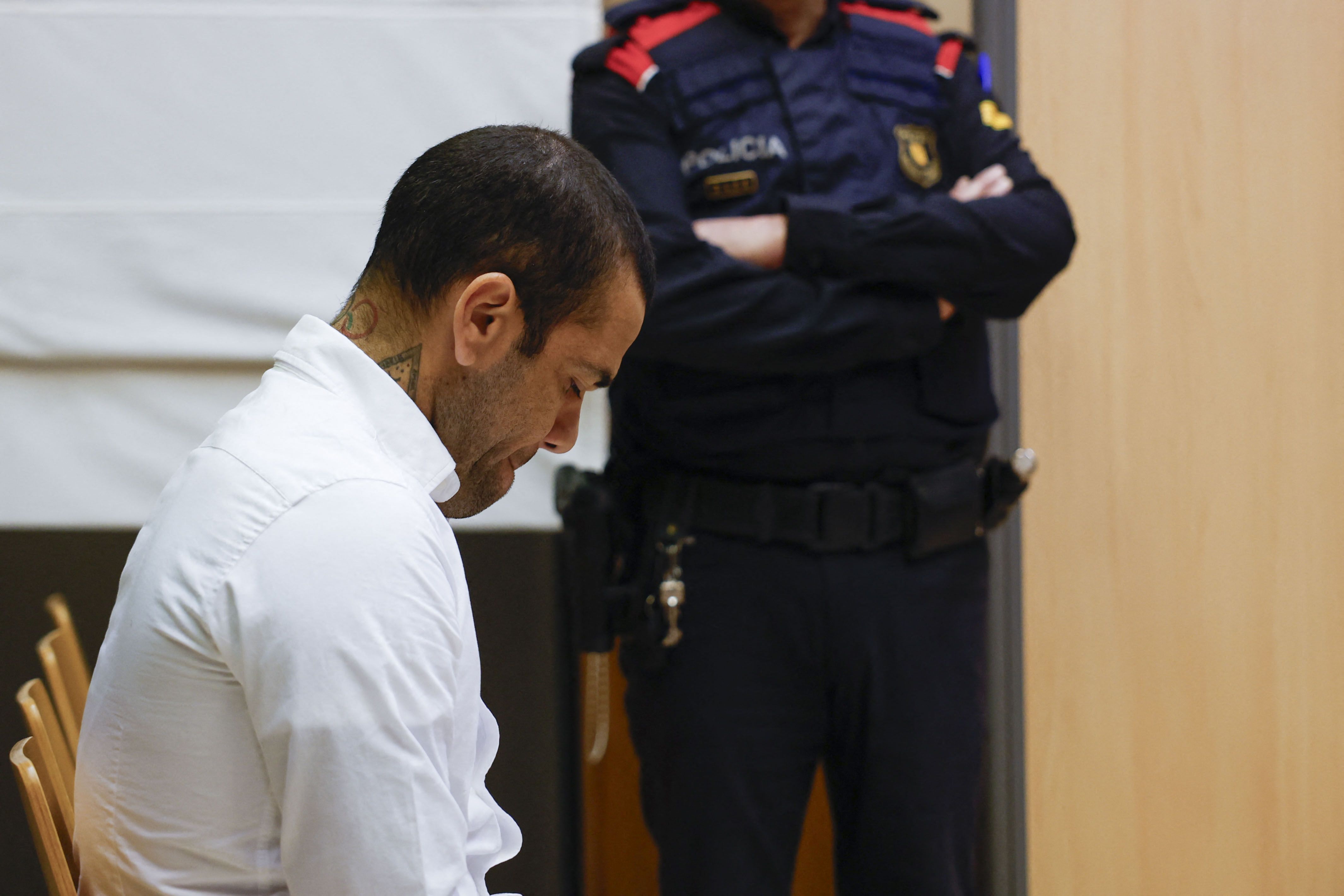 Caso Daniel Alves: último dia de julgamento tem depoimento de lateral, choro, nova prova e vídeos