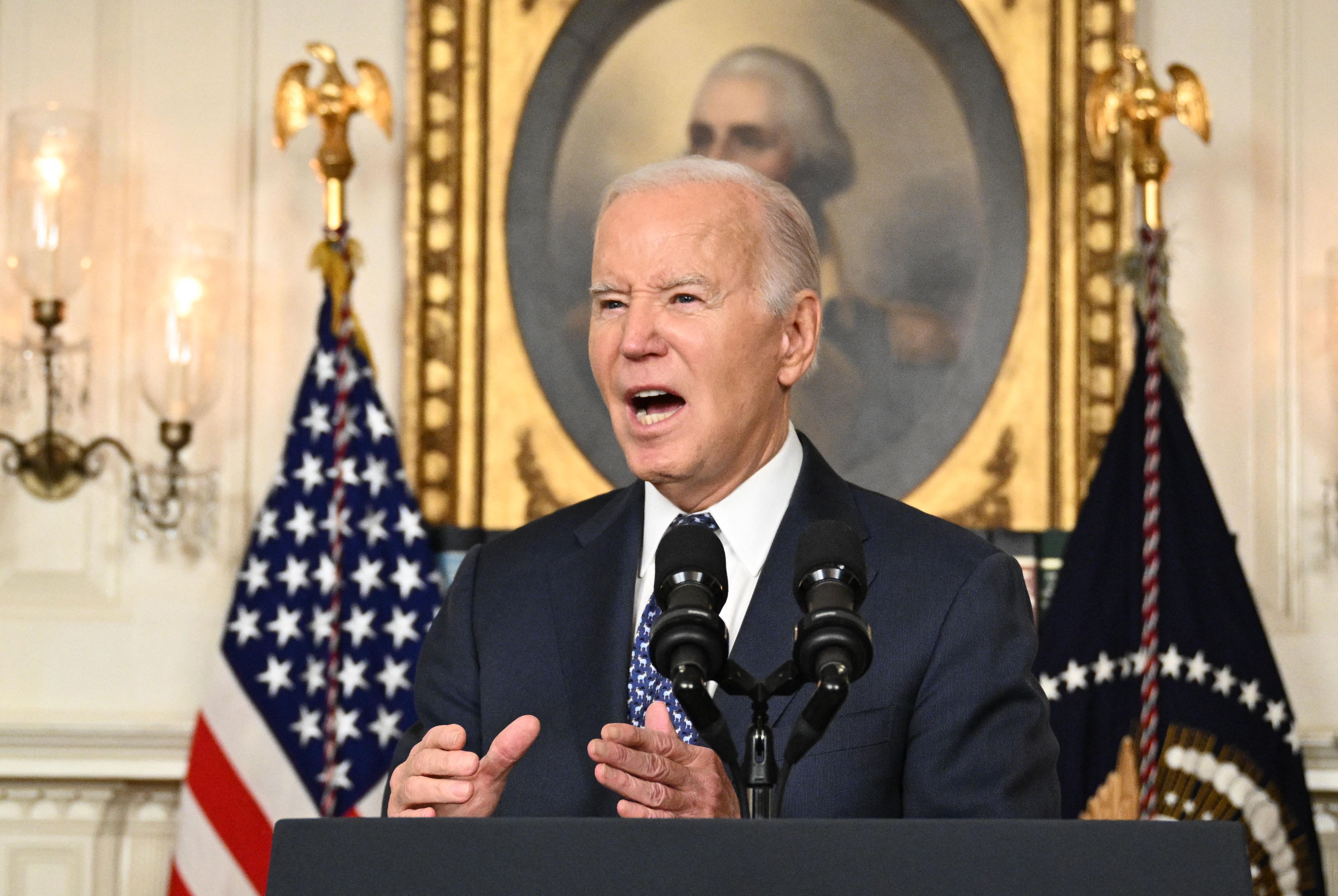 Veja fotos de documentos confidenciais encontrados na casa de Biden nos EUA