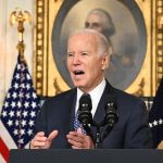 Veja fotos de documentos confidenciais encontrados na casa de Biden nos EUA
