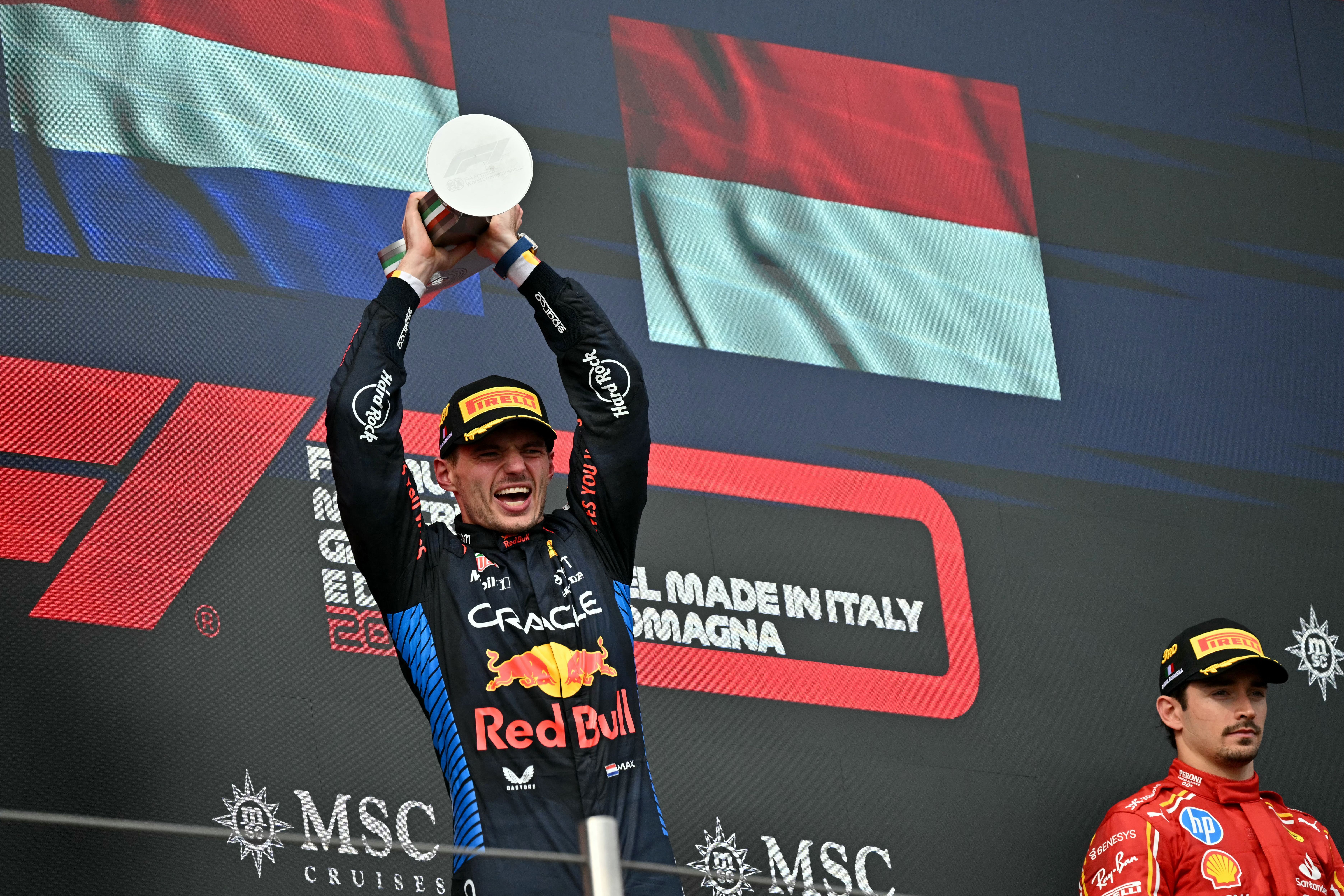 Verstappen vence GP da Emilia-Romagna e iguala marca de Ayrton Senna