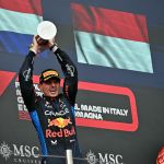 Verstappen vence GP da Emilia-Romagna e iguala marca de Ayrton Senna