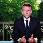 Macron diz que pedidos de renúncia são 'ficção política'