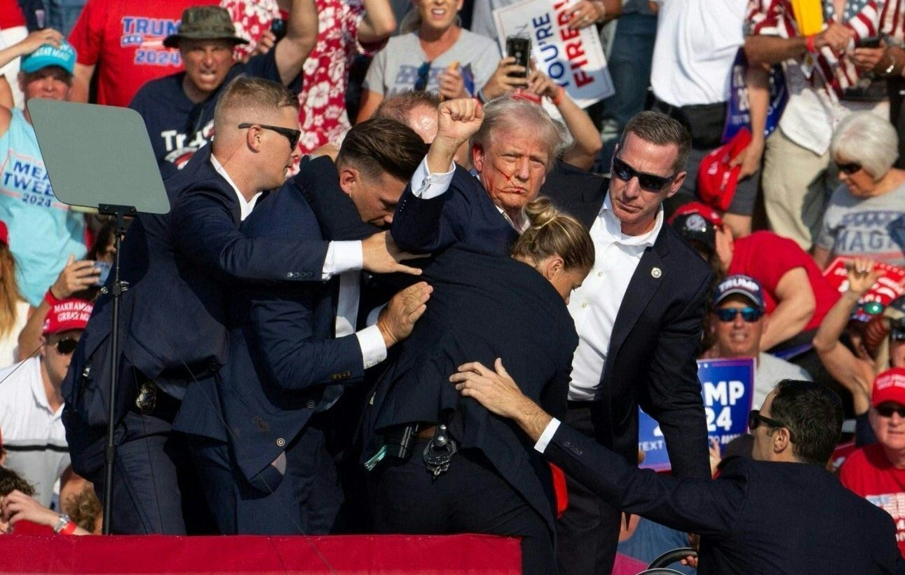 Atirador de comício de Trump estava em cima do telhado de um prédio fora da área do evento