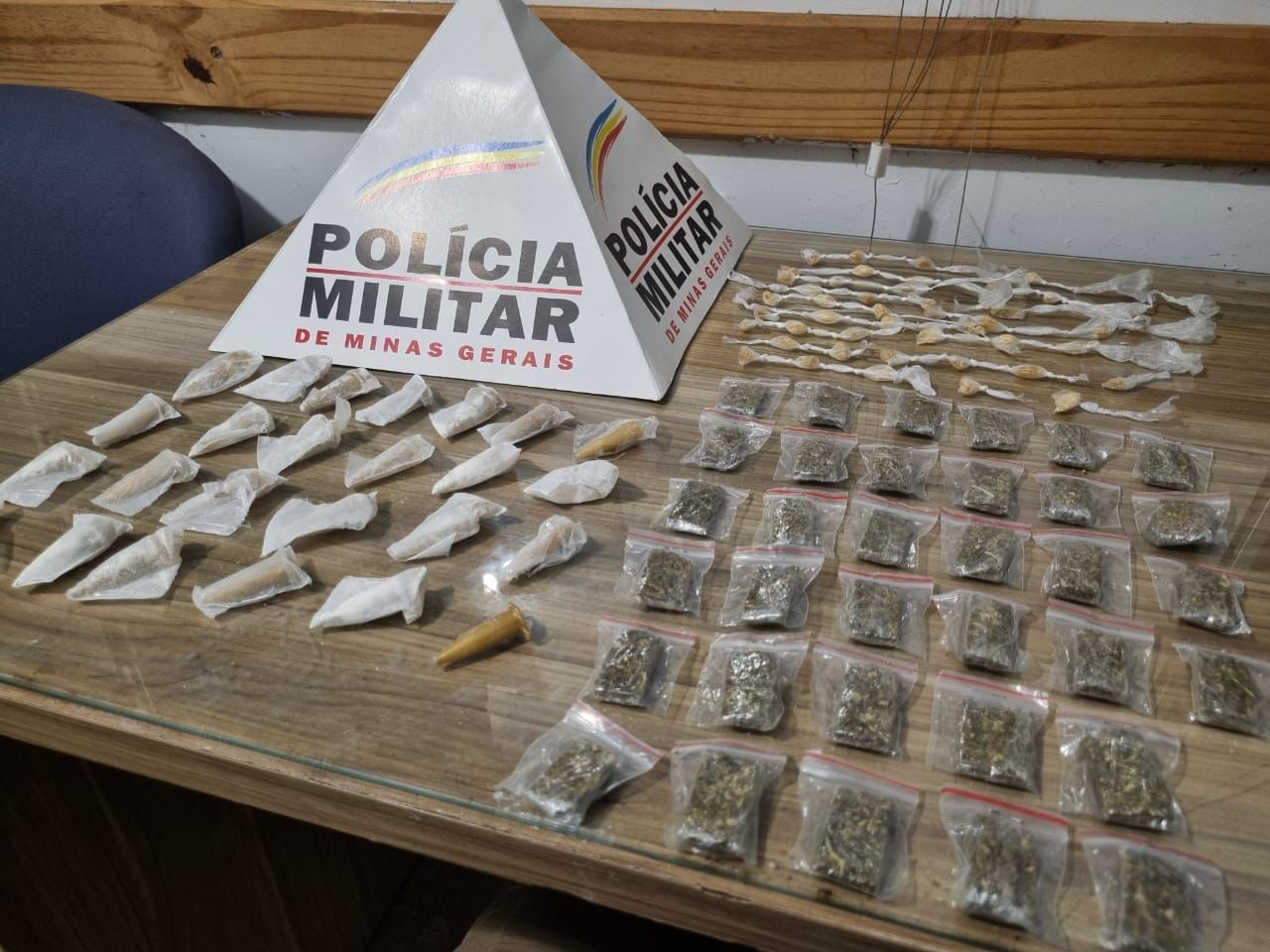 Crack, cocaína e maconha são apreendidos durante operação de carnaval em Alfenas