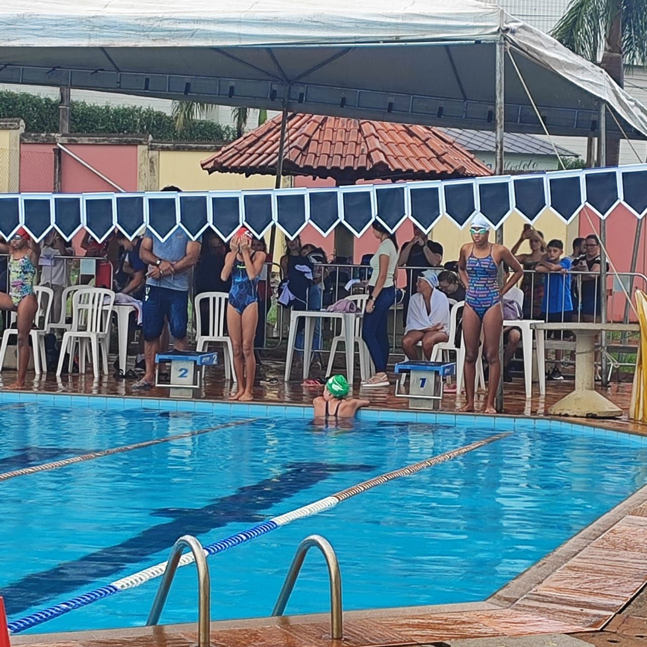 Natação de Varginha conquista medalhas em competições oficiais