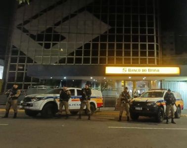 Militares participam de instruções táticas para manter o alto nível de prontidão.