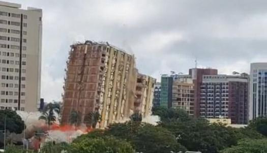 Torre Palace, primeiro hotel de luxo de Brasília, é demolido