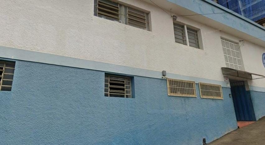 Alunos do Cemei Hortência Corina estão sendo transferidos após escola apresentar rachaduras