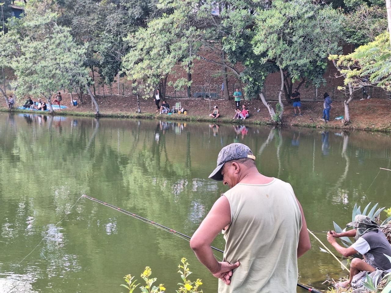 Pescaria nos parques de Varginha arrecadou mais de 270 quilos de alimentos