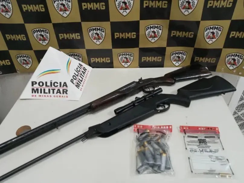Homem é detido com armas de fogo em Varginha