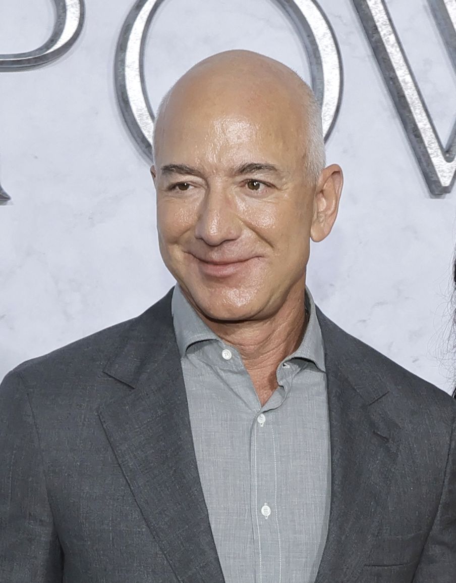 CEO da Amazon, Jeff Bezos demonstra interesse em comprar franquia da NBA