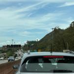 Carro capota na MG-356 e provoca congestionamento na Região Oeste de BH