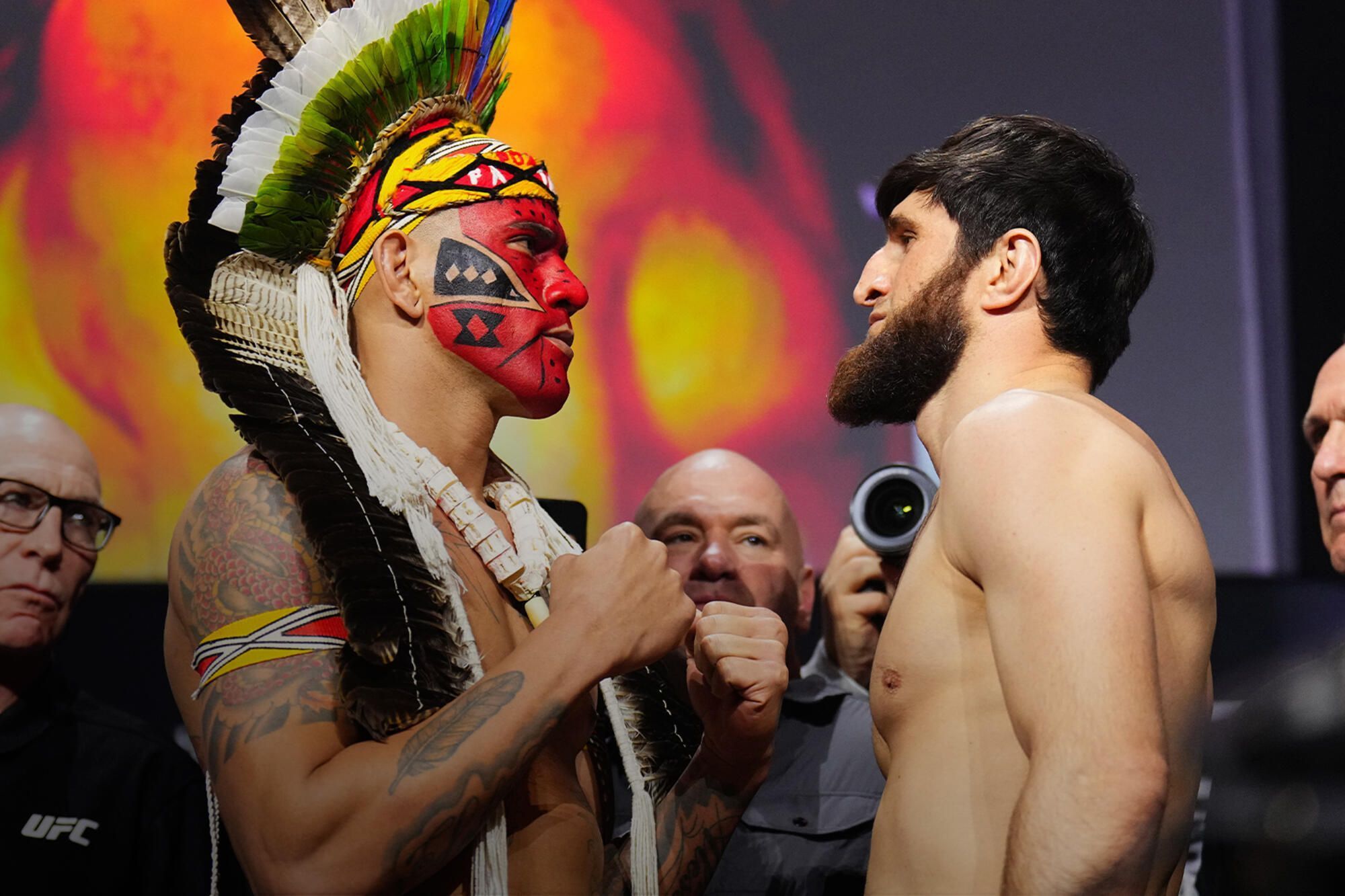 Ex-campeão do UFC vê Poatan favorito em revanche pelo cinturão contra Ankalaev