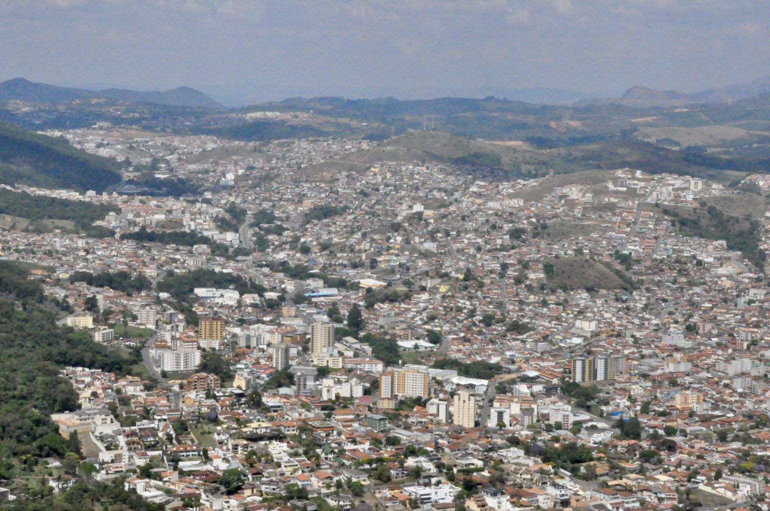 Prefeitura de Poços de Caldas divulga concurso com mais de 60 vagas