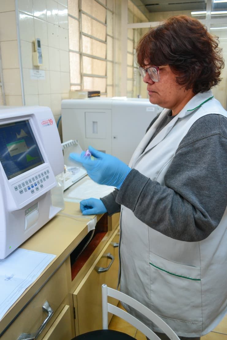 Laboratório da Santa Casa de Poços mantém Certificado de Excelência