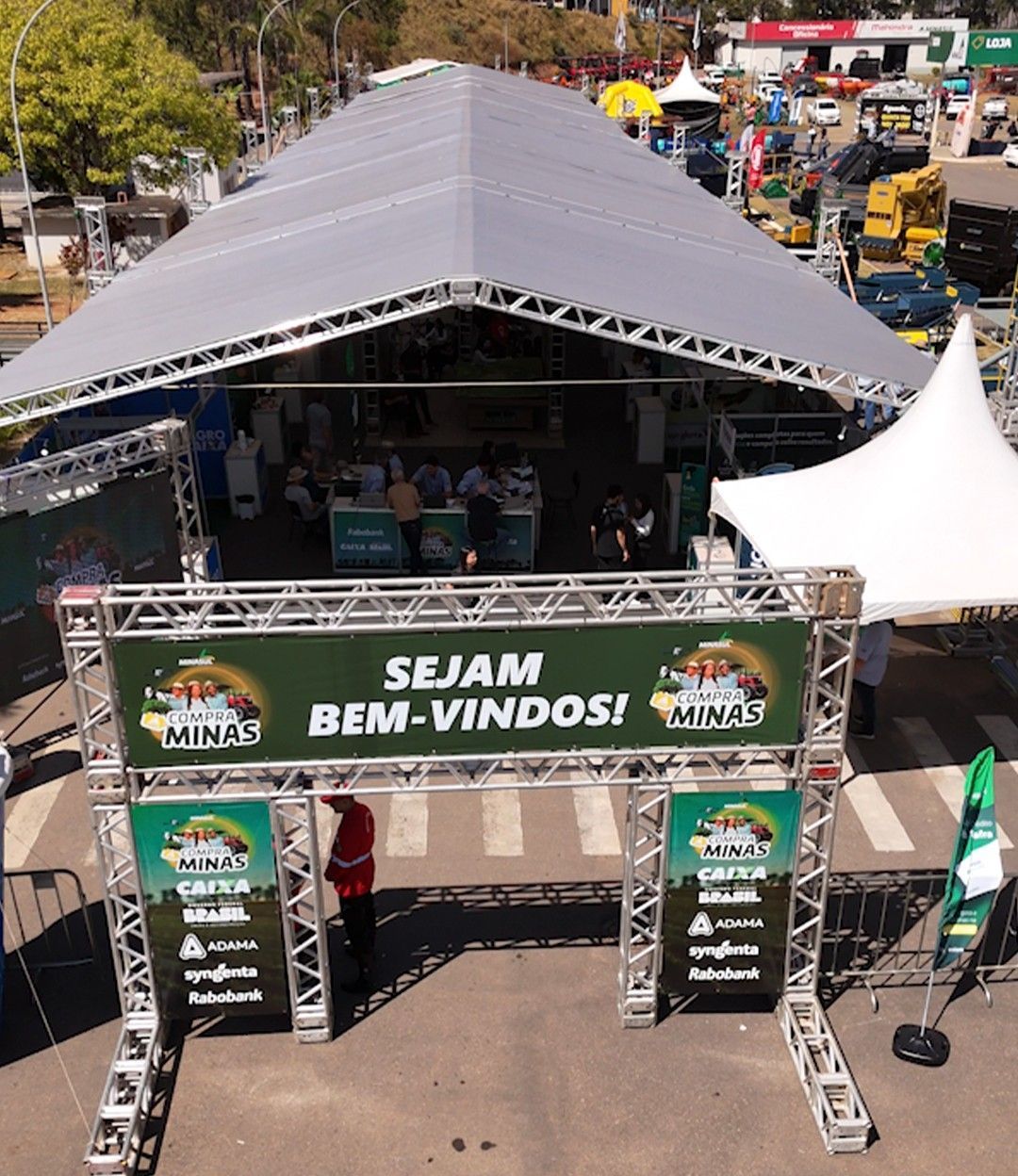 Compra Minas reúne mais de 4 mil pessoas e movimenta o agronegócio