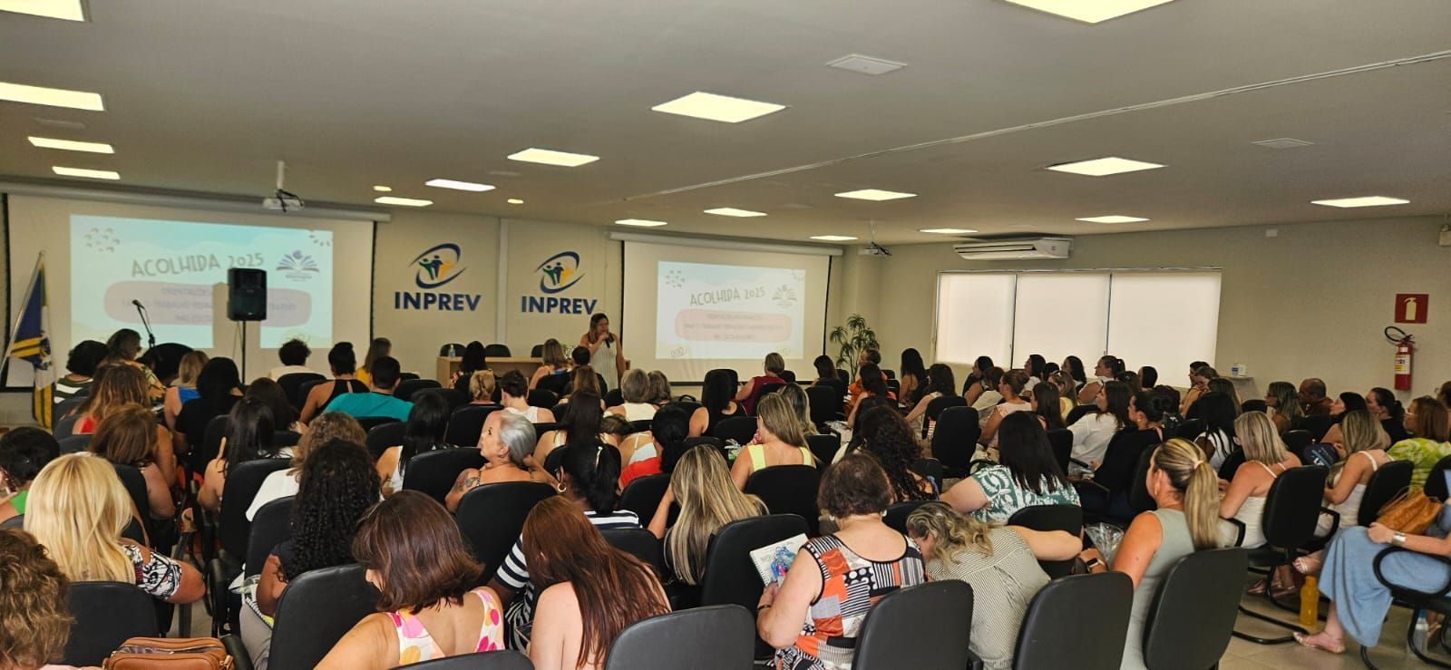 Volta às aulas: Professores e gestores da rede municipal recebem orientações em Varginha