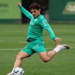 Raphael Veiga valoriza virada do Palmeiras sobre São Paulo: 'Ainda mais do jeito que foi'