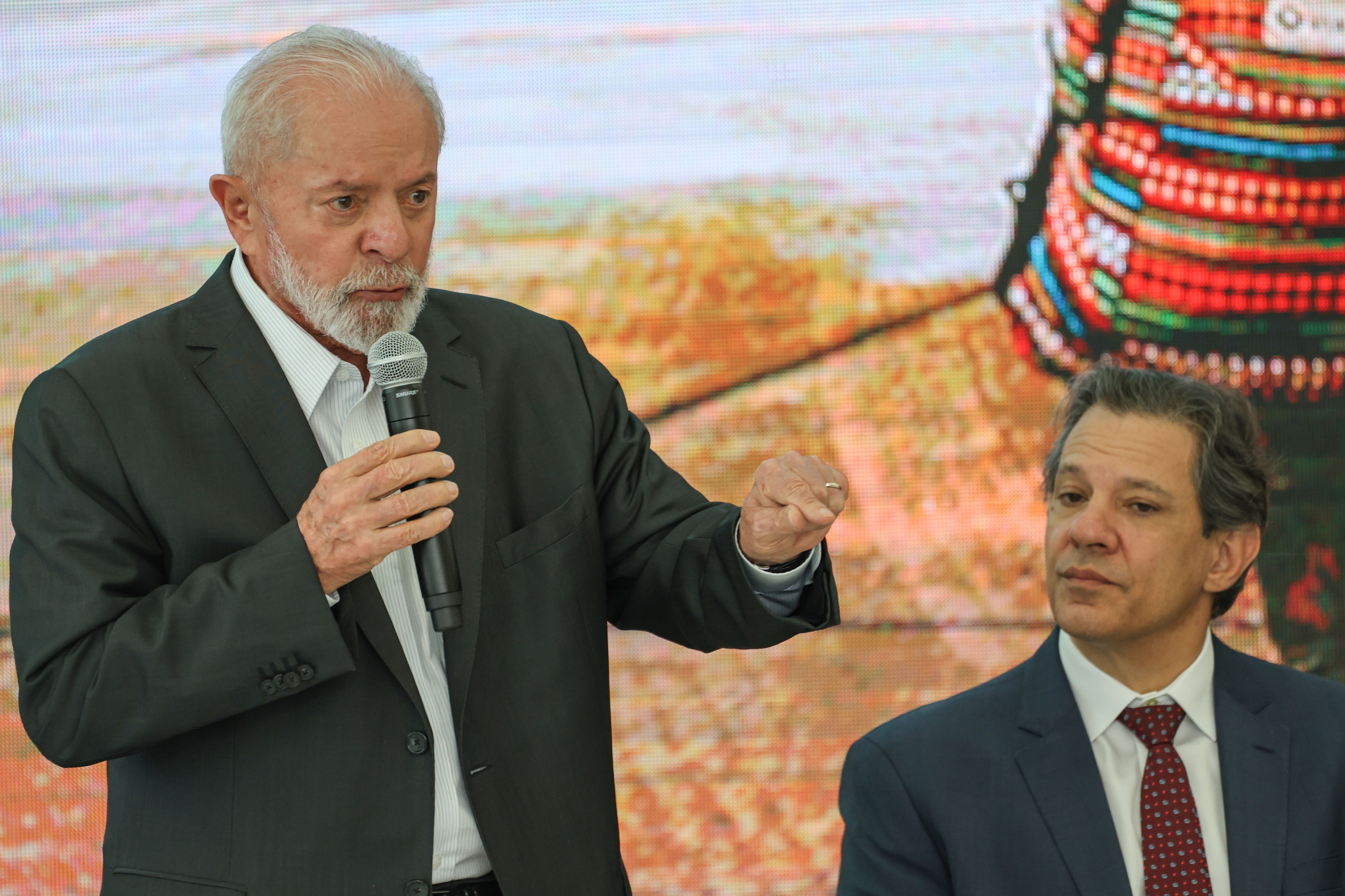 ‘Compromisso de deixar o RS como era antes da chuva’, diz Lula em reunião ministerial
