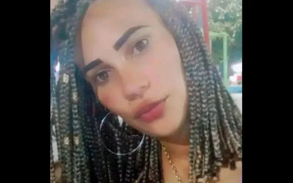 Familiares encontram corpo de jovem que estava desaparecida no quintal da casa do ex