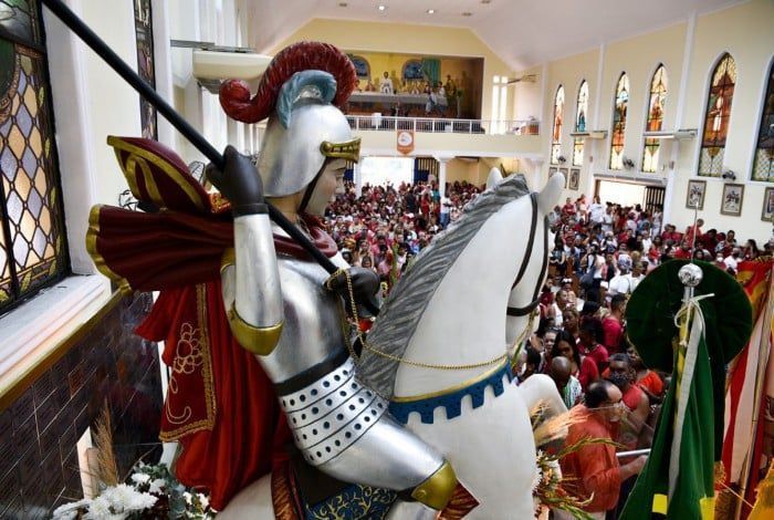 Dia de São Jorge: quem foi Jorge da Capadócia e como ele aparece em diferentes religiões?