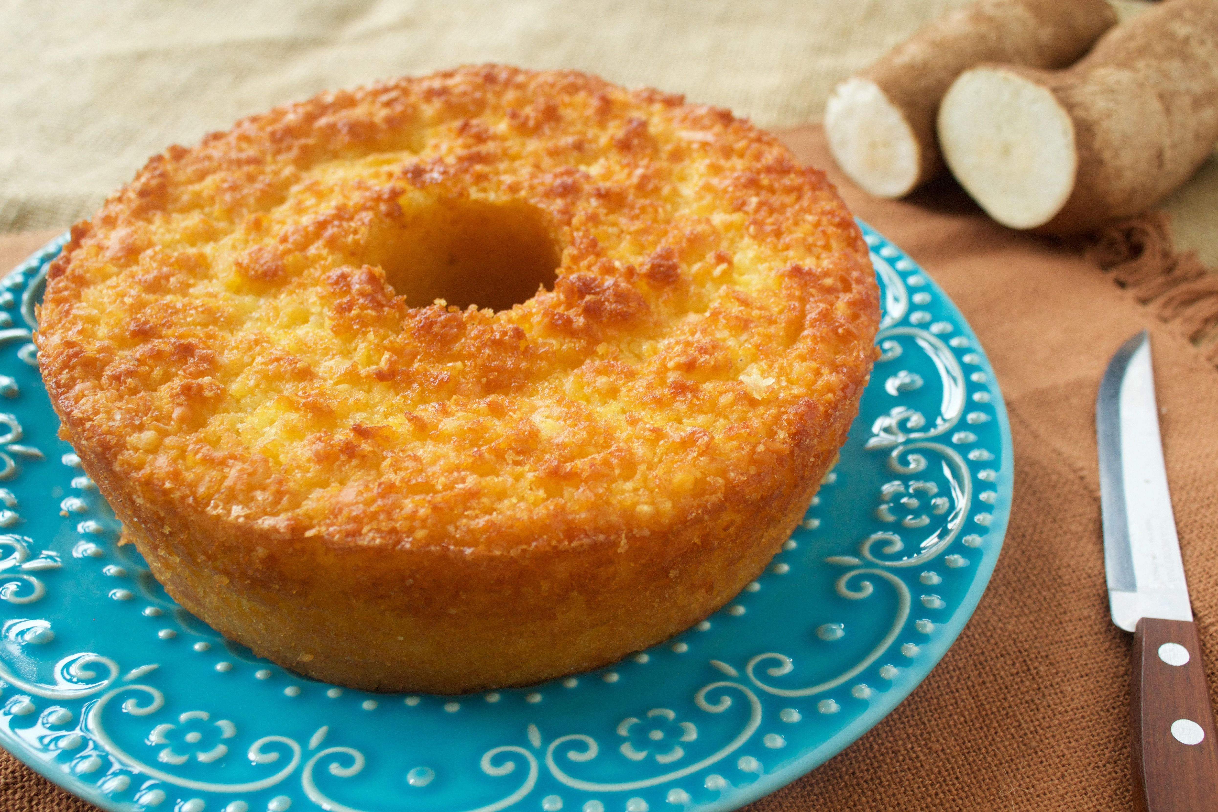 Dia das Mães: Chef ensina receita de bolo de mandioca para a data