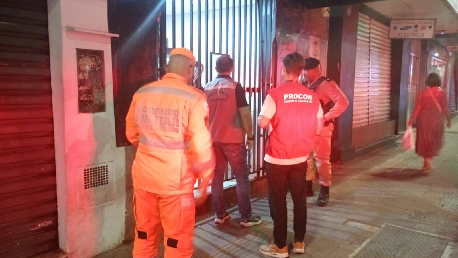 Operação em Poços de Caldas resulta em uma prisão e bares autuados