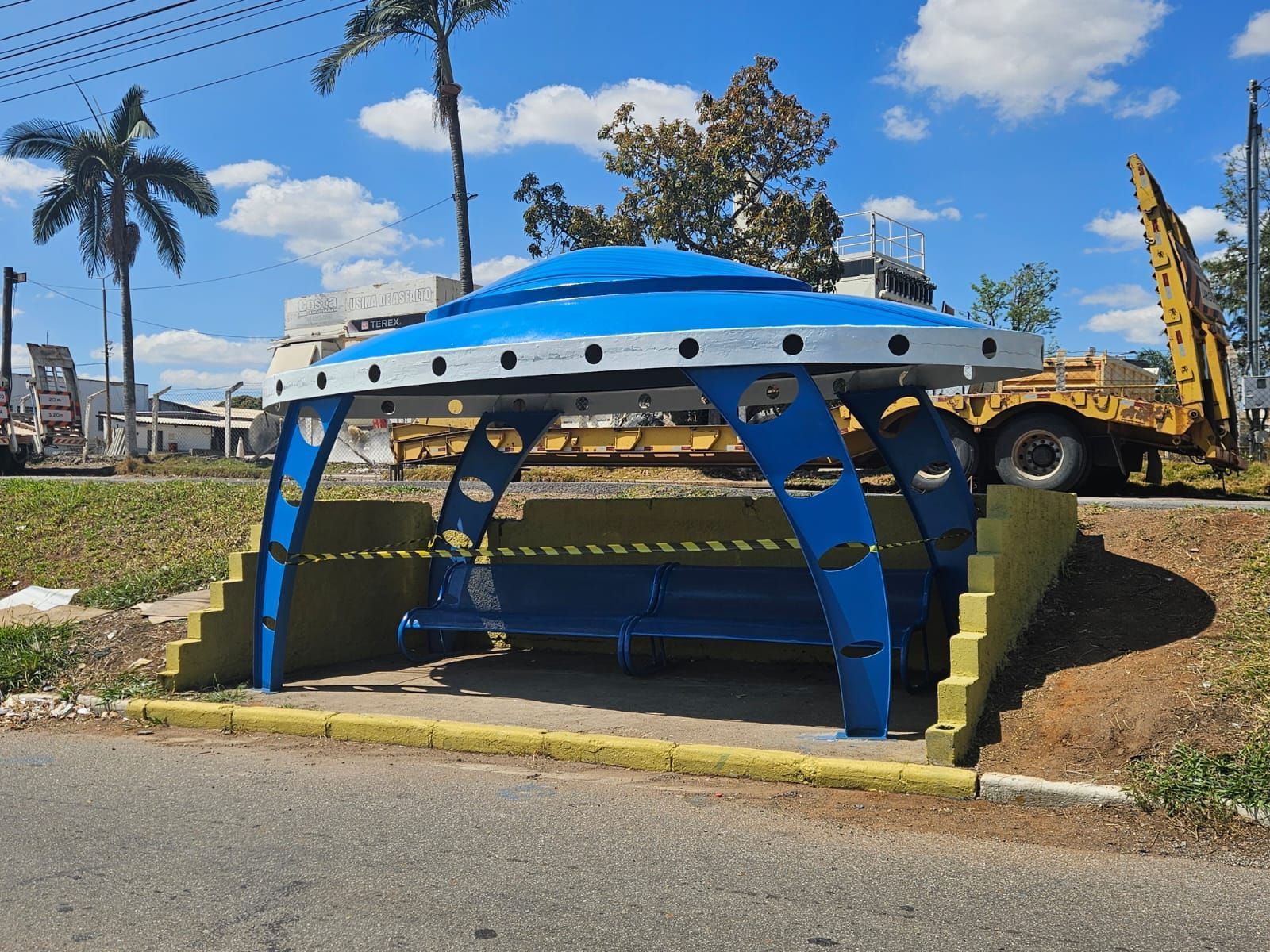 Varginha revitaliza abrigos de ônibus e instala novos pontos