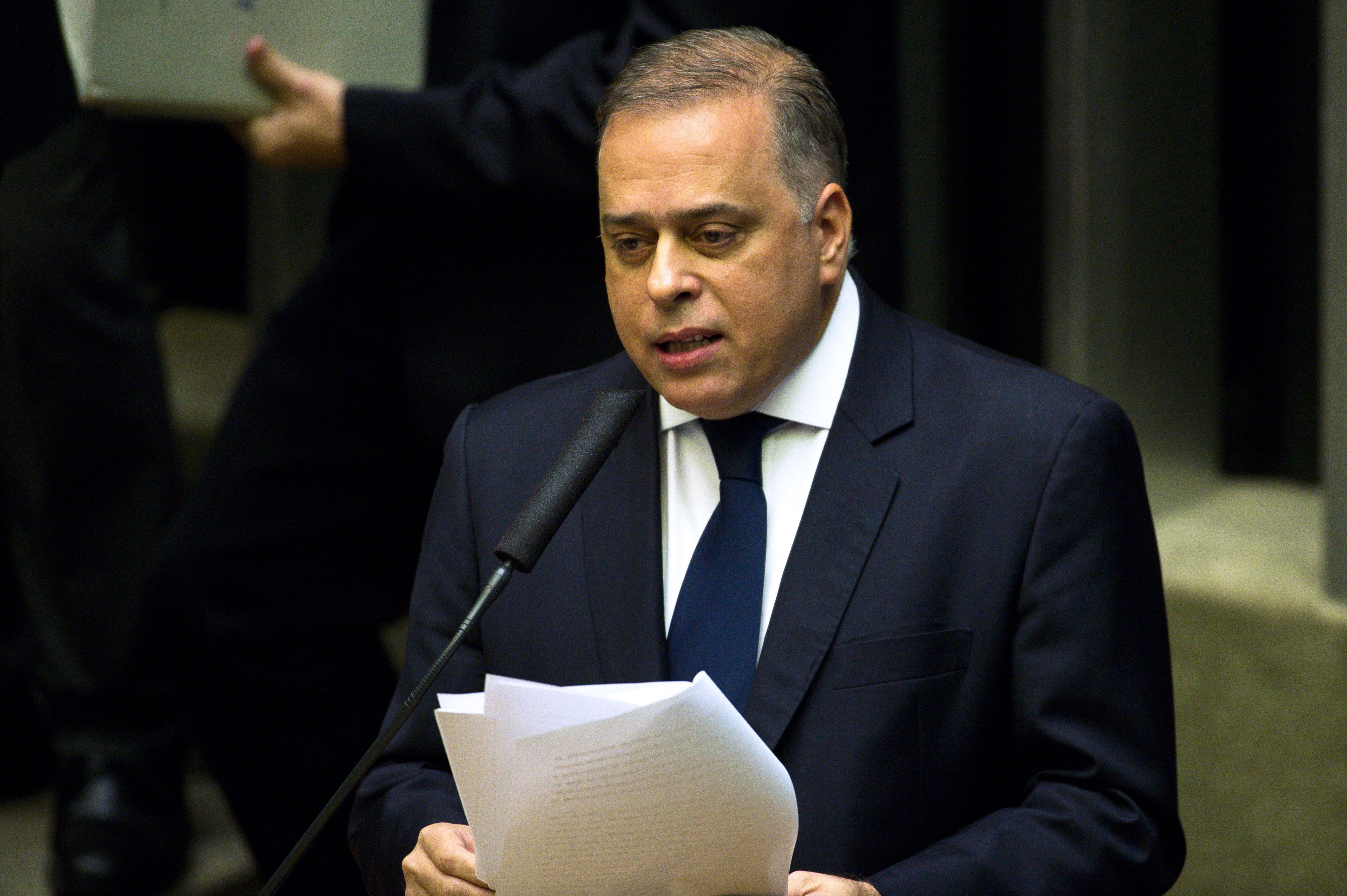 Abi-Ackel rebate Simões por falas sobre Cidade Administrativa: 'tenta aparecer jogando impropérios'
