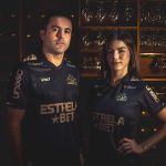 Clube da Série A lança uniforme em homenagem a atacante; veja fotos