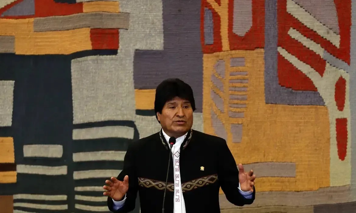 Justiça pede prisão de Evo Morales, ex-presidente da Bolívia, por suspeita de tráfico de menor
