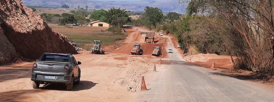 Rodovia MG-170 entre Pimenta e Guapé recebe obras de pavimentação e recuperação