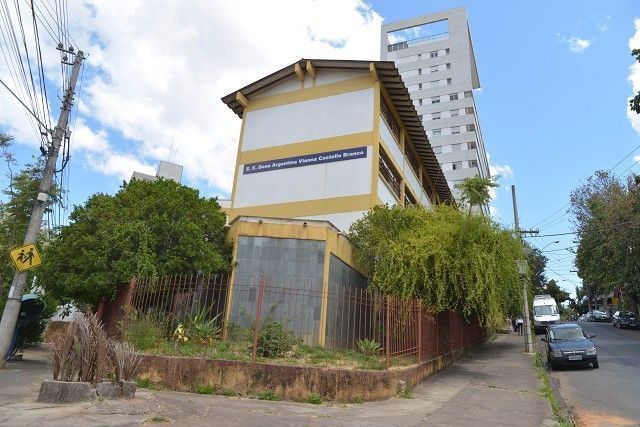 Possível fechamento de escola especial, que acolhe alunos com deficiência, vai parar na Justiça