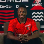 Colombiano é indicado, e Vasco estuda contratação de atacante do Rennes-FRA