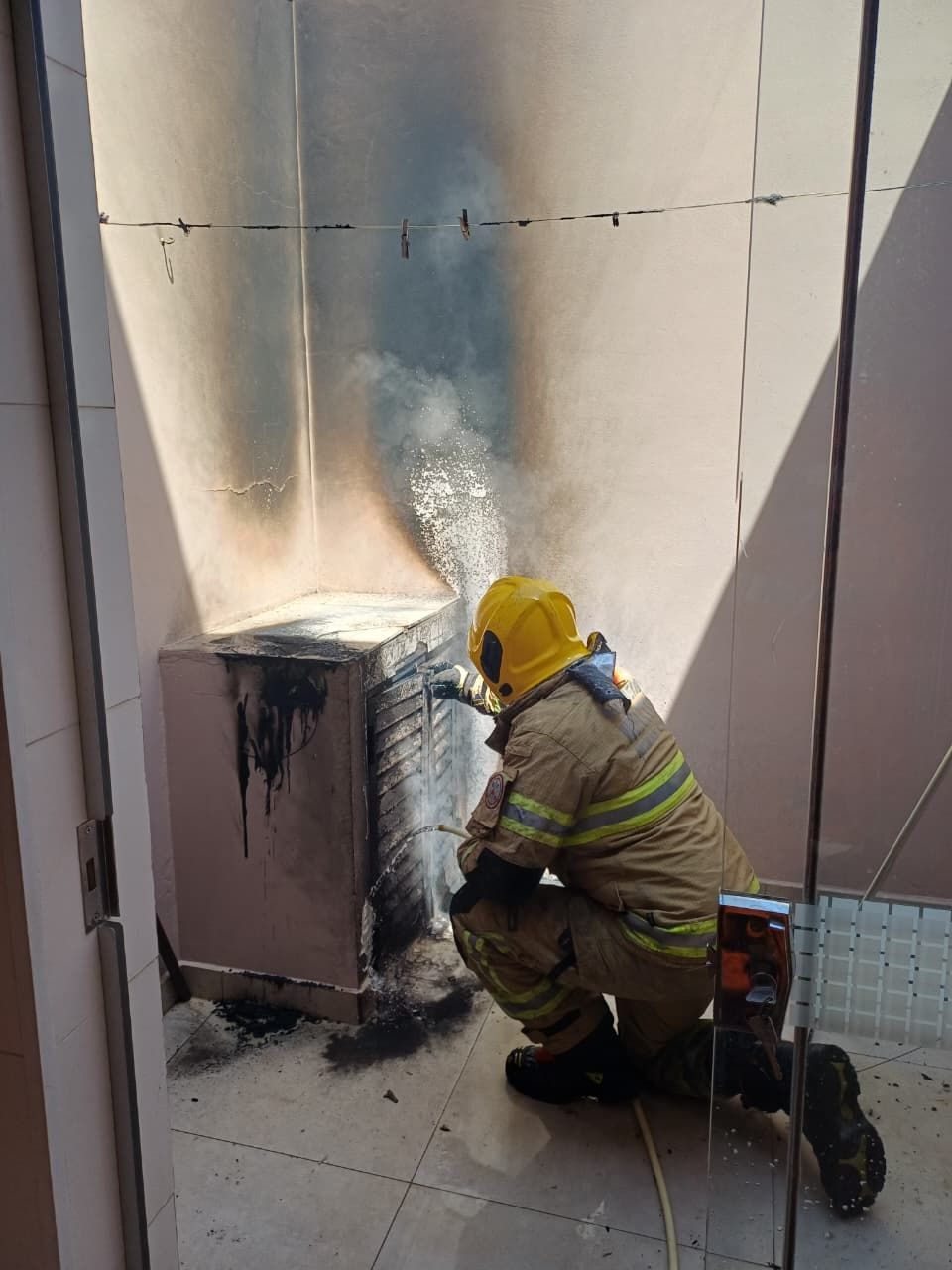 Corpo de Bombeiros e Guarda Municipal evitam explosão de botijões em São Sebastião do Paraíso