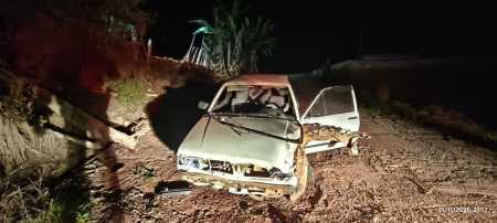 Acidente ocorreu no km 483; motorista do carro testou negativo para álcool.