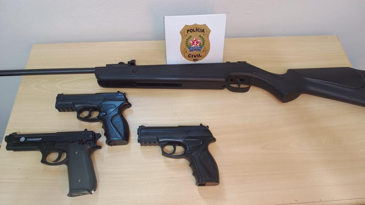 Polícia Civil apreende simulacros de arma em Botelhos