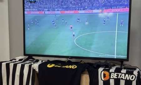 Foto de Rubens na torcida pelo Atlético contra o Cruzeiro