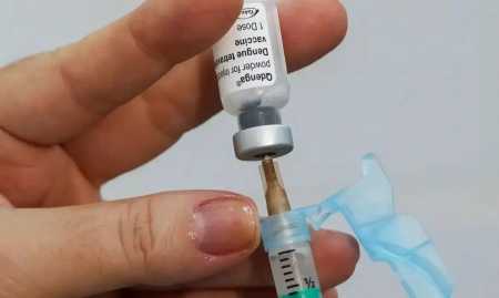 Após antecipação no calendário vacinal, Rio tem 26% de adesão de crianças imunizadas contra a dengue | CNN Brasil