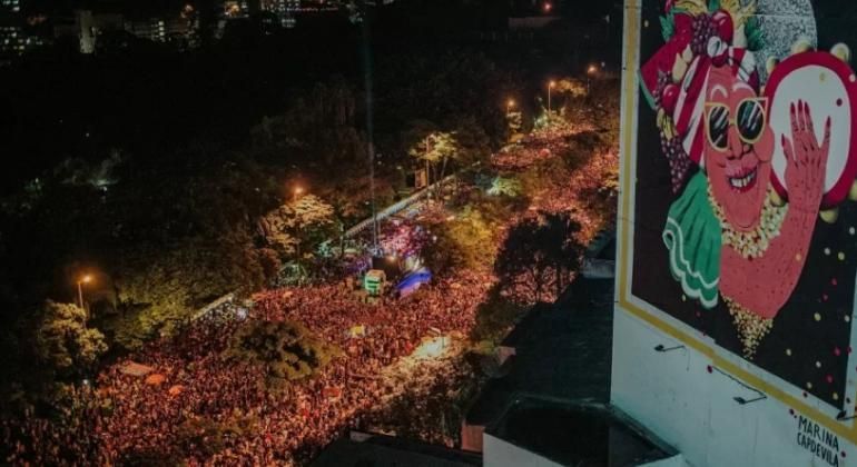 Carnaval BH 2024: 'Chama o Síndico' promete arrastar multidão nesta quarta-feira (7) na av. Afonso Pena