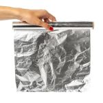 Colar papel alumínio nas paredes da sua casa: por que é recomendado e quando deve ser feito