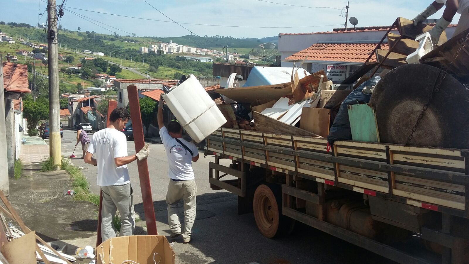 2ª parte do Mutirão da Dengue vai recolher entulho no Bom Pastor