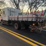 Acidente entre carro e caminhão deixa vítima grave na MG-369 em Campos Gerais