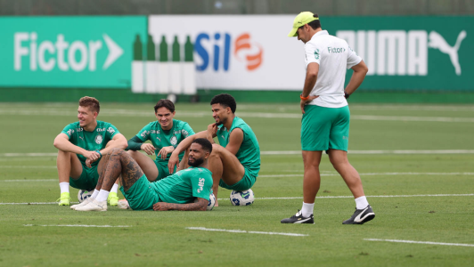 Abel Ferreira comandou o último treino do Palmeiras antes do clássico contra o Santos